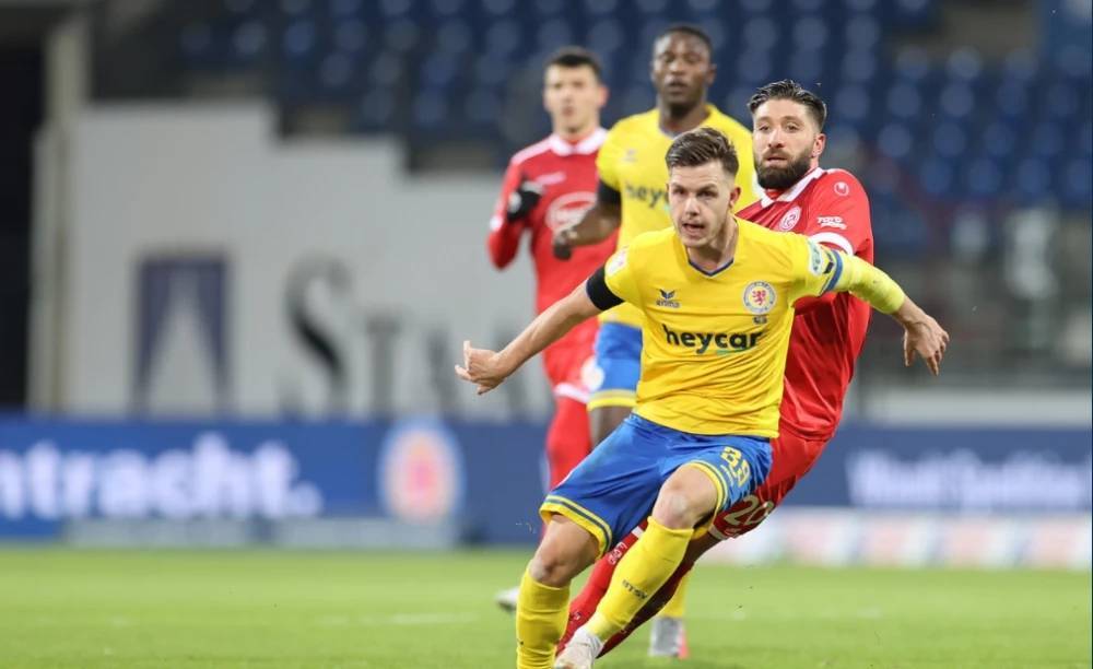 级决赛奠定 级决赛奠定